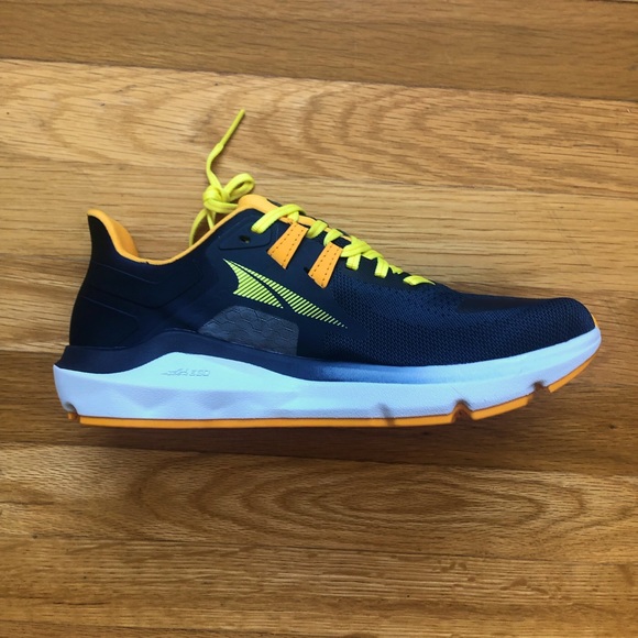 Altra Provision 8 - Picture 2 of 5